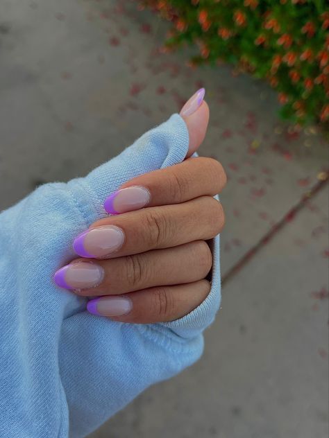 Oval Purple French Tip Nails, Purple French Almond Nails, Lilac Hoco Nails, Hoco Nails For Purple Dress, Bright Purple French Tip Nails, Bright Purple Nail Ideas, Purple French Nails Tips, Cute Summer Nails Purple, Back To School Nail Inspo 2024