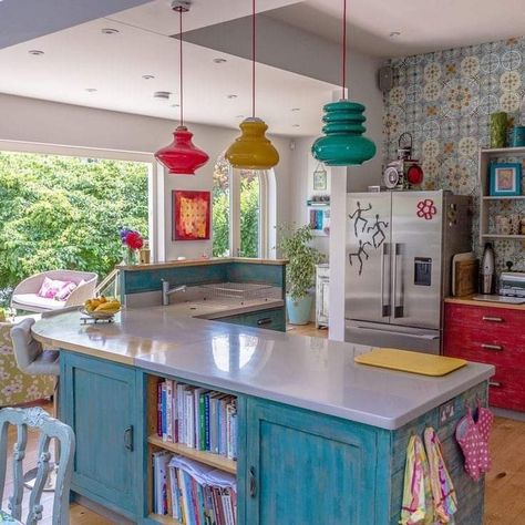 Multi Colour Kitchen, Colourful Kitchen White Cabinets, Multi Coloured Kitchen, Folk Wallpaper, Paper Tiles, Colourful Kitchen, Casa Vintage, Kitchen Extension, Brasov