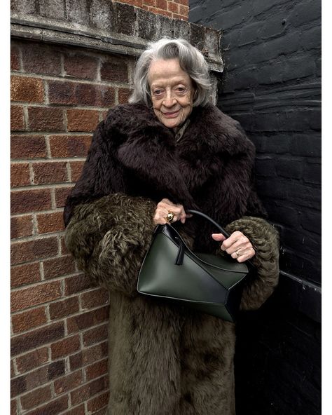 Greta Lee, Loewe Puzzle Bag, Tony Award, Juergen Teller, Loewe Puzzle, Ian Mckellen, Puzzle Bag, Judi Dench, Maggie Smith