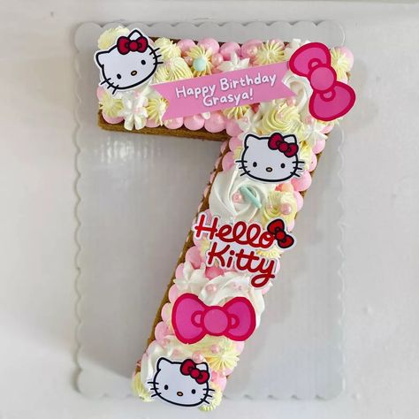 Number 5 Cake Topper Printable, Number 7 Cupcake Cake, Number Seven Cake, Hello Kitty Number Cake, Number 7 Birthday Cake, Number Cake Design, Cupcake Numbers, Kek Birthday, Hello Kitty Cake Design