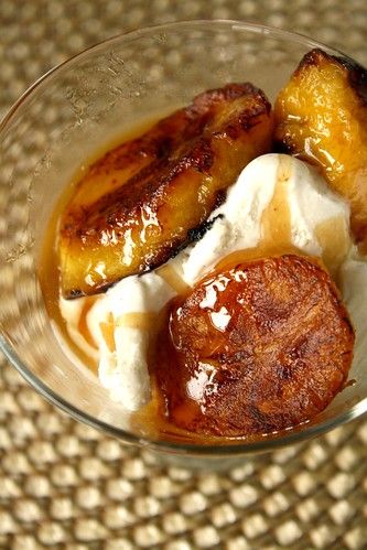 Grilled Plantains, Sweet Plantains, Plantain Recipes, Brown Sugar Glaze, Bananas Foster, Sugar Glaze, Bobby Flay, Caribbean Food, Island Food