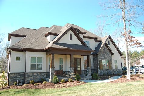 Exterior House Colors With Brown Soffit, Brown Soffit And Fascia, Bronze Soffit And Fascia, Dark Soffit And Facia, Brown Soffit And Fascia Exterior Colors, White House Brown Roof, Exterior House Options, Stucco Exterior Colors, Lodge Exterior