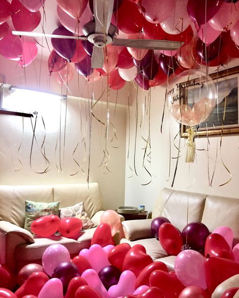 Room Full Of Balloons Birthday, Decorate Birthday Room, Room Filled With Balloons, Room Full Of Balloons, Room With Balloons, Birthday 22, Decorate Room, Birthday Room, Pinterest Contest