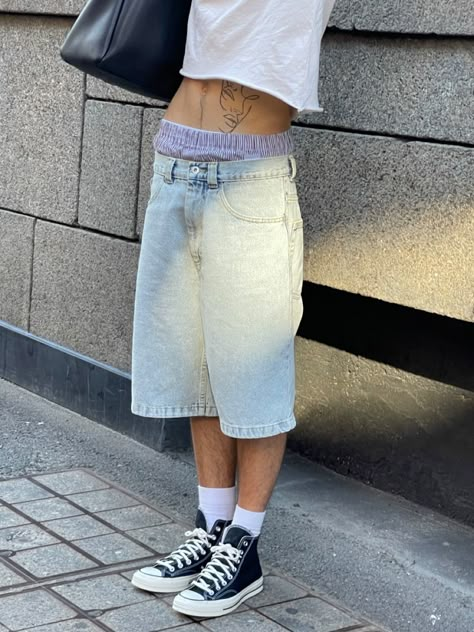 Looks Hip Hop, 90s Fashion Men, Outfits Jeans, 70s Outfits, Mens Casual Dress Outfits, Outfits With Converse, Outfits 2023, Looks Street Style, Thrift Fashion