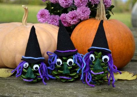 Pinecone Witch Craft - painted pinecones, yarn, felt, wiggly eyes Pinecone Crafts Kids, Diy Pinecone, Witch Diy, Witchy Crafts, Cones Crafts, Pine Cone Crafts, Halloween Diy Crafts, Halloween Crafts For Kids, Themed Crafts