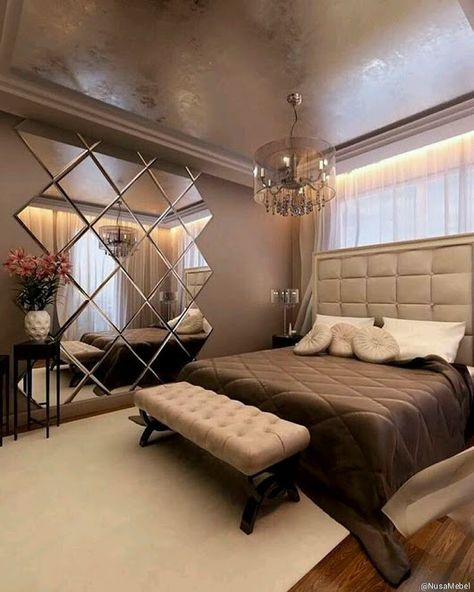 बेडरूम डिजाइन, Design Ložnic, Luxury Bedroom Design, Mirror On The Wall, Luxury Bedroom Master, Trendy Bedroom, Interior Design Magazine, Elegant Bedroom, Master Bedrooms Decor