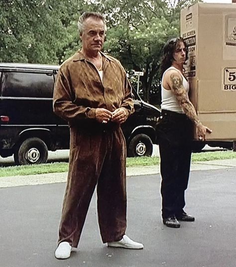 Sopranos Halloween Costume, Paulie Walnuts Sopranos, Paulie Sopranos, Sopranos Fashion, The Sopranos Poster, Tony Sirico, Sopranos Poster, Men Street Outfit, Cold Images