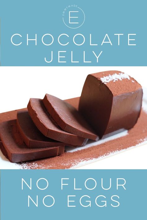 A sliced dark chocolate jelly dusted with cocoa powder and coconut. Jello Pudding Desserts, Dark Chocolate Desserts, Milk Jelly, Chocolate Jelly, Jelly Desserts, Jelly Cake, Jello Recipes, Jelly Recipes, Recipe Inspiration