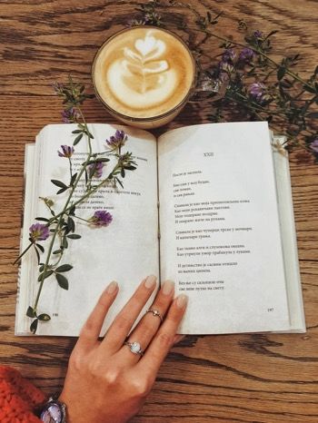 5 Benefits of Writing Poetry for National Poetry Month - Writing and Wellness Greek Myths For Kids, Picture Post Ideas, Leo New Moon, English Reading Comprehension, Narrative Poetry, Free Verse Poetry, Nursery Rhymes Poems, Poems For Children, Types Of Poems