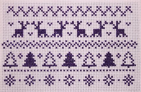 Knitting Patterns Christmas, Xmas Stitch, Border Stitch, Snowflake Cross Stitch, Cross Stitch Border Pattern, Cross Stitch Fonts, Xmas Cross Stitch, Cross Stitch Borders, Cross Stitch Cards