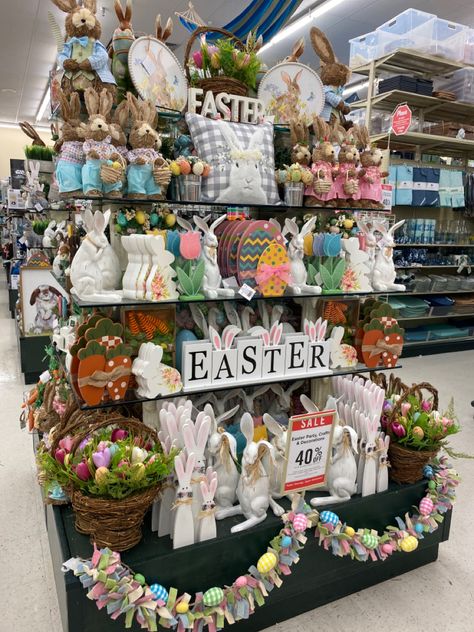 Pascuas Ideas, Easter Party Crafts, Merchandising Ideas, Easter Sale, Easter Party, Easter Decor, Home Store, At Home Store, Holiday Decorations