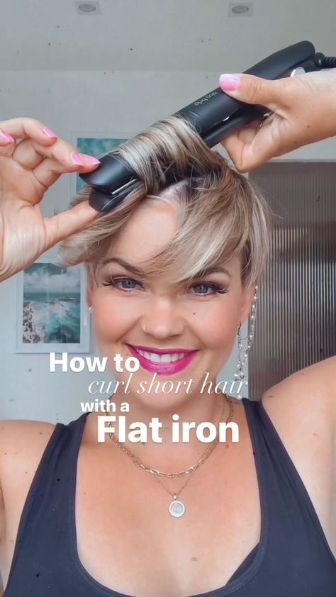 Pixiecut Undercut, Shampoo For Dandruff, Curling My Hair, Short Hair Tutorials, Heat Protection Spray, Hair Structure, Protection Spray, How To Curl Short Hair, Dandruff Shampoo