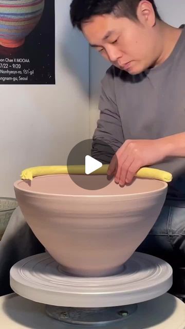 Ceramic Techniques Tutorials, Pottery Turning, Pottery Throwing Ideas, Throwing Inspiration, Wheel Throwing Ideas, Wheel Pottery, Ceramic Creations, Wheel Throwing, Pottery Videos