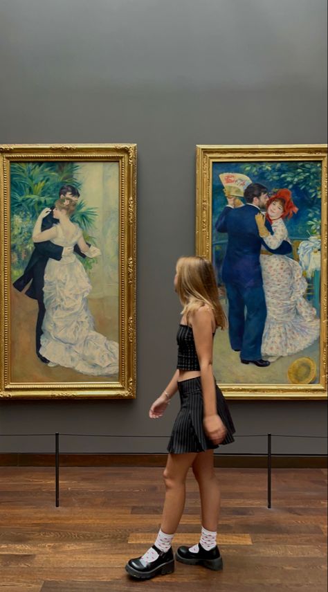 Paris Museum Aesthetic, Museum Orsay, Recreate Pics, Orsay Museum, Vanilla Aesthetic, Art Girl Aesthetic, Museum Photography, Paris Dream, Light Academia Aesthetic