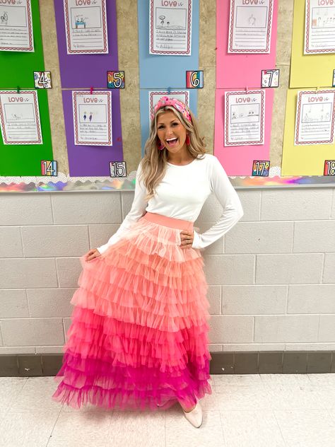 Teacher ootd! The perfect skirt Teacher Barbie Outfits, Holiday Teacher Outfits, Tshirt And Skirt Outfit Teacher, Fun Colorful Teacher Outfits, Barbie Teacher Classroom, Preppy Teacher Outfits, Barbie Teacher Shirt, Kindergarten Teacher Aesthetic, Colorful Teacher Outfits