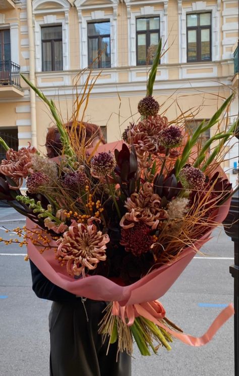 Chrysanthemum Arrangement, Chrysanthemum Flower Arrangement, Chrysanthemum Bouquet, Boquette Flowers, Nothing But Flowers, Flower Therapy, Beautiful Bouquet Of Flowers, Beautiful Flower Arrangements, Bouquet Of Flowers