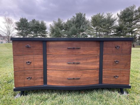 Black and Bare Mid-Century Modern Dresser Sideboard Credenza This solid wood dresser was originally made by the United Furniture Company in Lexington, NC and has been refurbished to its full mid century modern potential with a "black and bare" design and angled legs. Re-sanded and painted in limousine black, the dresser base houses nine spacious, tongue-and-groove drawers that have also been re-sanded, stained, and waxed for a smooth open-and-close. The original hardware has been painted for a fully refreshed look.  PLEASE READ: These pieces are vintage and thoughtfully refinished, not new, so not perfect. They may have minor imperfections that only enhance their charm and character.  If you choose to pick up the item, I will discount the cost of the piece. Once the item is on the truck, w Refinished Dresser Diy, Dresser Inspiration, Refinished Dresser, Furniture Makeover Inspiration, Dresser Base, Painting Old Furniture, Dresser Refinish, Lexington Nc, New Hope Pa