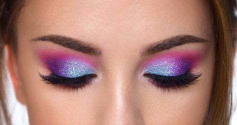 Eye Makeup Tutorial Purple, Glitter Smokey Eye Makeup, Glitter Eyeshadow Tutorial, Colorful Makeup Tutorial, Purple Smokey Eye Makeup, Purple Eye Makeup Tutorial, Smokey Eyes Tutorial, Rosa Make-up, Glitter Makeup Tutorial