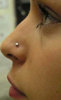 Normal Nose Piercing, Nose Piercing On Hooked Nose, 2000s Nose Piercing, Stud Piercing Nose Aesthetic, Left Nose Piercing, Nose Piercing Stud Aesthetic, Nose Pericings, Nose Piercing Women, Different Nose Piercings