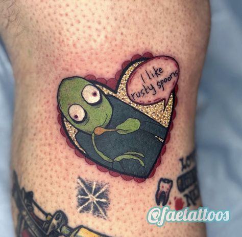 Lollipop Chainsaw Tattoo, Salad Fingers Tattoo, Unhinged Tattoo Ideas, Weirdo Tattoo, Icp Tattoos, Scene Tattoos, Cartoon Tattoo Ideas, Salad Fingers, Animated Shows