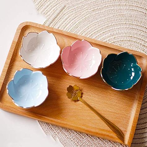 Dipping Bowls, Dishes Design, Cute Plates And Bowls Set, Cute Dishes, Ceramic Serving Dishes, Cute Bowls, Sauce Bowls Ceramic, Snack Sushi, Ceramic Sushi Set