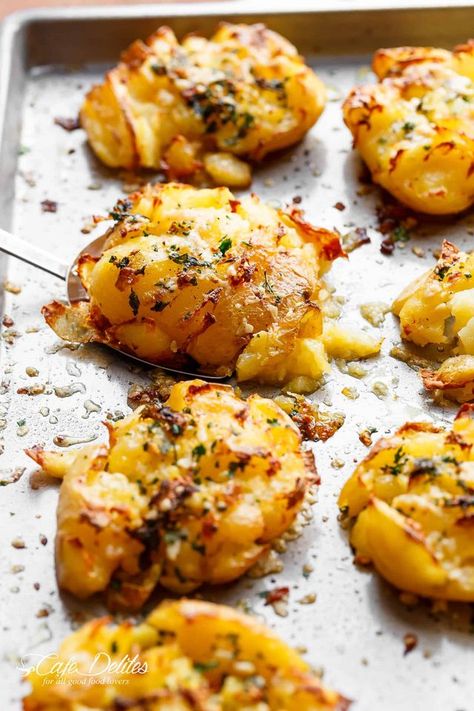 Crispy Garlic Butter Parmesan Smashed Potatoes | Cafe Delites | Bloglovin’ Parmesan Smashed Potatoes, Seasoned Vegetables, Smashed Potatoes Recipe, Crispy Garlic, Delicious Veggies, Potato Sides, Smashed Potatoes, Potato Side Dishes, Baked Potatoes