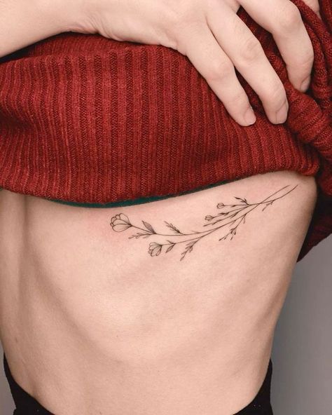 Minimalist Tattoos For Women, Ankle Tattoo Ideas, Minimal Tattoo Ideas, Thumb Tattoos, Small Chest Tattoos, Small Girly Tattoos, Ribcage Tattoo, Ankle Tattoos, Tasteful Tattoos