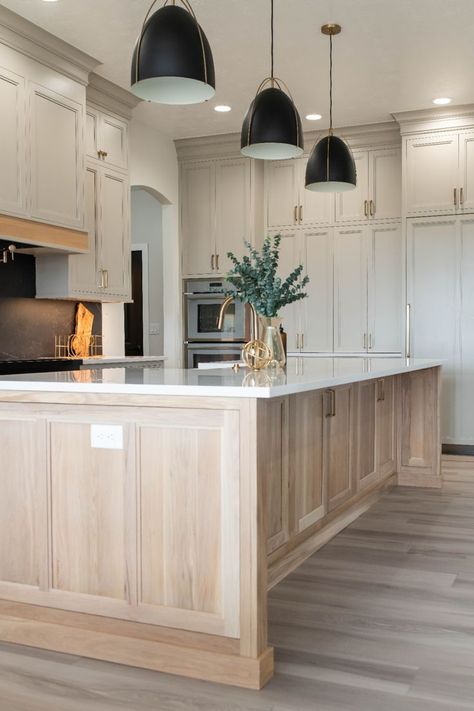 White Oak Center Island, Sink On Side Of Island, Kitchen Island With Cabinets All Around, Oak Island With White Cabinets, Oak Kitchen Islands, White Cabinets Light Wood Island, Beautiful Kitchen Island Ideas, Oak Kitchen Island Ideas, Gray Cabinets Wood Island