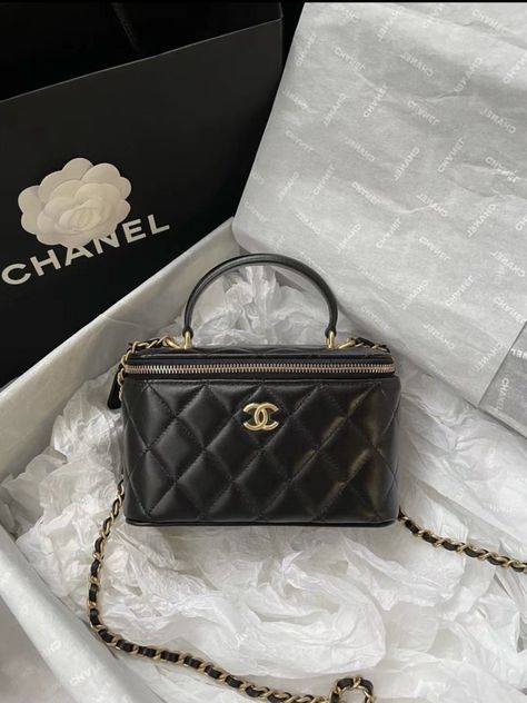 Navy Vanity, Gucci Mini Marmont, Black Chanel Bag, Brand Name Bags, Chanel Lover, Luxury Designer Bags, Navy Chanel, Expensive Bag, Luxury Bags Collection