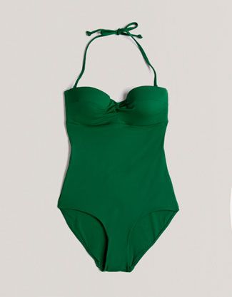 // Oysho>>another swimsuit that is way better than terrible... Green Swimsuit, King Louie, Sarah Jessica, Beachwear For Women, Get Dressed, One Piece Swimsuit, Style Me, What To Wear, Fashion Beauty