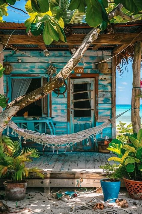 Funky Beach House, Old Beach House Interior, Surf Shack Bedroom, Beach Cabins Tropical, Hawaiian Beach Shack, Hawaiian Bedroom Ideas, Hawaii Lifestyle Beach Houses, Carribean House, Beach Hut Aesthetic