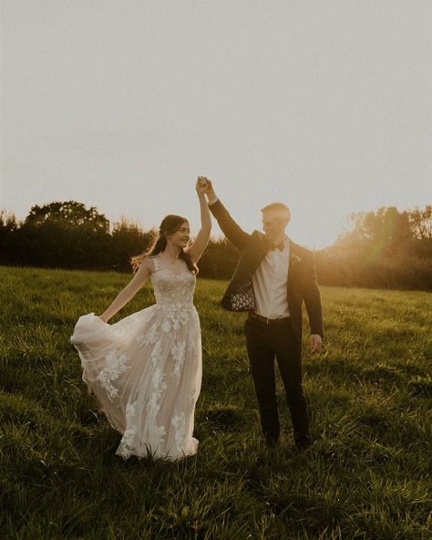 Okay so I quite literally could not help myself and had to share some of the beautiful moments of Naomi and James’ gorgeous wedding earlier this week ✨ Never have I felt more instantly like an extended member of the family. I was immediately welcomed in by these two and their loved ones and heard so many fascinating stories about their lives. One story in particular was about Naomi’s wonderful Nanna, Betty, who at 94 years of age is a great-grandmother to (almost) 31 great-grandchildren! She... Outdoor Field Wedding, Field Wedding Photos, Hungarian Wedding, Outdoor Wedding Pictures, Sleeve Bridal Gown, Boho Fall Wedding, Glass Greenhouse, Glamping Tents, Long Sleeve Bridal Gown