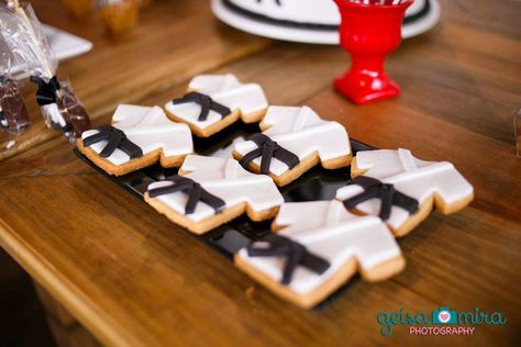 Jiu-Jitsu | CatchMyParty.com Jiu Jitsu Party Ideas, Judo Birthday Party Ideas, Jiu Jitsu Birthday Party Ideas, Jiu Jitsu Cake, Jujitsu Birthday Party Ideas, Jujitsu Cake Ideas, Jiu Jitsu Theme Party, Jiu Jitsu Party, Judo Cake Ideas