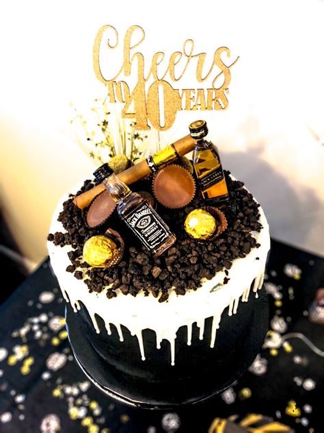 Birthday Cake for Men #40thbirthday #jackdaniels #blacklabel #chocolatecake 52 Birthday Cake For Men, 40thbirthday Ideas Men, 40 Bday Cake Men, Dads 60th Birthday Cake, Cakes 40th Birthday For Men, 40th Bday Ideas For Men Cake, 40 Birthday Cakes Men, 40 Birthday Cake Ideas For Men, Guys 40th Birthday Cake