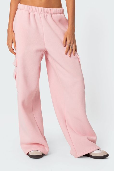 PRODUCT INFO Sweatpants Wide leg Cargo style pockets 100% Cotton Model wears size S Model height is 5'7 Item care: Wash with similar color Comfy Sweatpants Outfit, Sweatpants Wide Leg, 2025 Christmas, Oversized Sweatpants, Visionary Fashion, Cute Sweatpants, Cargo Sweatpants, Sweatpants Outfit, Pink Sweatpants