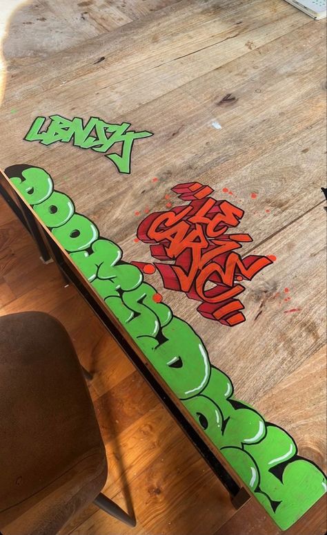 Graffiti Table Top, Graffiti Add Ons, Graffiti Table, Graffiti Board, Graffiti Inspiration, Cute Graffiti, Graffiti Art Letters, Graffiti Text, Graff Art