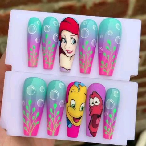 Sea Nail Art, Little Mermaid Nails, Disney Inspired Nails, Hot Nail Designs, Sea Nails, Life Under The Sea, Listen To Me, Nail Art For Beginners, Summery Nails