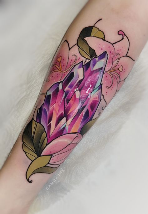 Crystals Tattoo Design, Colorful Crystal Tattoo, Neotraditional Crystal Tattoo, Crystal Sleeve Tattoo, Neo Traditional Crystal Tattoo, Crystals And Flowers Tattoo, Crystal Tattoo Color, Girly Neo Traditional Tattoo, Amethyst Crystal Tattoo