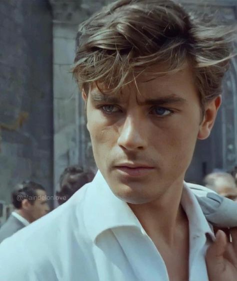 Maxton Hall, Hollywood Men, French Cinema, Film Star, Alain Delon, Hollywood Actor, 인물 사진, Leonardo Dicaprio, Pretty Men