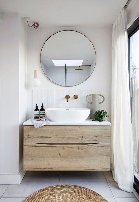 Home tour | A Scandi-inspired Victorian renovation in London | These Four Walls Victorian Features, Contemporary Open Plan Living, Garden Hideaway, Scandi Bathroom, Modern Bathroom Designs, Oak Vanity Unit, Cloakroom Toilet, Victorian Renovation, Neutral Bathroom