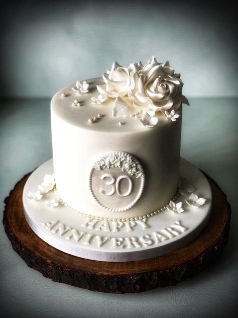 30 Year Anniversary Cake, 70th Wedding Anniversary Cake, 30 Anniversary Cake, Unique Anniversary Cake Designs, Pearl Wedding Anniversary Cake, 25th Anniversary Cake For Parents, 30th Wedding Anniversary Cake, 30th Anniversary Cake, Simple Anniversary Cakes