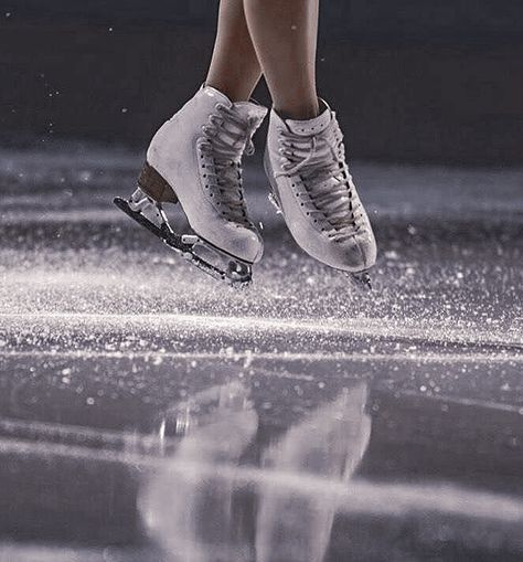 Ice Skating Shoes Aesthetic, Figure Skating Jumps, Dance Warm Up, Skate Aesthetic, Figure Ice Skates, Skating Aesthetic, Skater Aesthetic, People Figures, I Love Winter