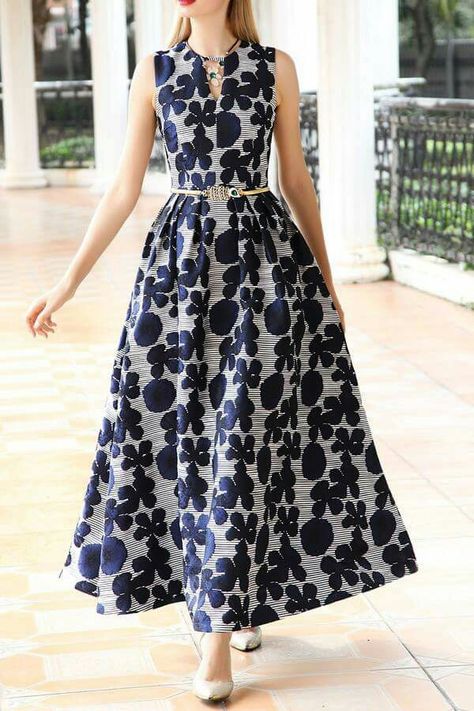 Vogue Women, Long Summer Dresses Maxi, Blue Floral Maxi Dress, Beautiful Dress Designs, Floral Sleeveless, Printed Maxi, Designer Suits, Special Guest, Printed Maxi Dress