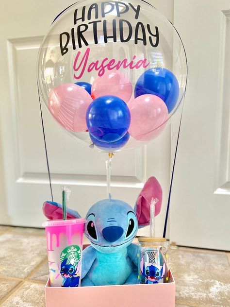 Bobo Balloon Ideas Birthday, Stitch Birthday Balloon Ideas, Stitch Balloon Bouquet, Stitch Holding Balloons, Birthday Bobo Balloon, Balloon Birthday Gift, Stitch Balloons, Bobo Balloon Ideas, 50th Birthday Bobo Balloon