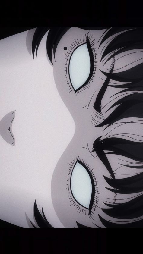 Tomie Kawakami Wallpaper, Tommie Manga, Tomie Junji Ito Eyes, Tomie Eyes, Junji Ito Wallpaper, Ergo Proxy, Cute Lockscreens, Japanese Horror, Poster Anime