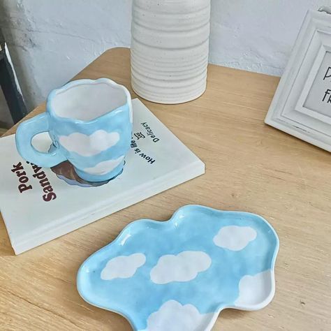 Cloud Mug, Mug And Saucer, Diy Pottery Painting, Cute Cloud, Clay Plates, Cloud Design, Hand Painted Mugs, Clay Diy Projects, Tanah Liat