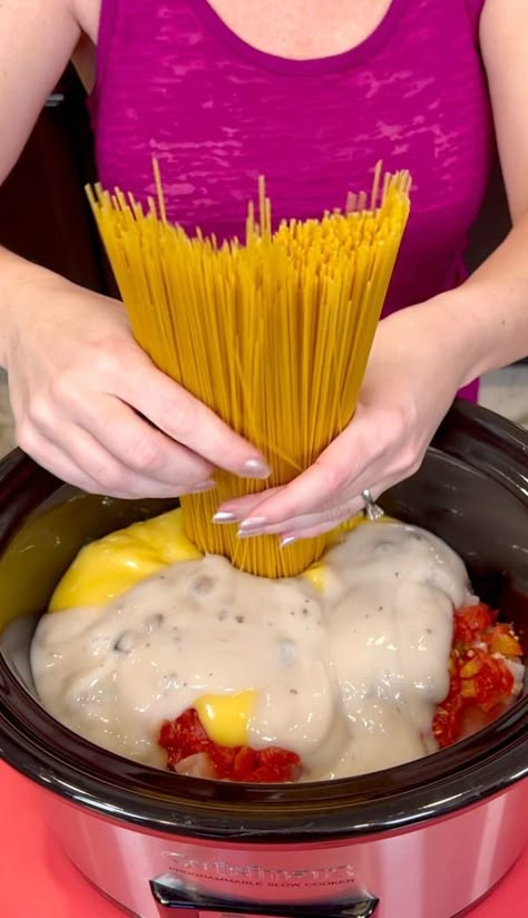 Crockpot chicken spaghetti is so good! | chicken meat, spaghetti | Crockpot chicken spaghetti is so good! (This original video was produced by Network Media, LLC and Kyle & Mistie) | By My Life | Facebook | That's one pound of Velveeta and you're going to top that with some fresh chicken and just spread that out so it's around our cheese. Now, you're going to take a can of the Rotel tomatoes. Just dump that in. This has the chilies in it as well so it's a little bit spicy. Now, we're going to Recently Viewed By Me Today, Chicken Spaghetti Recipe Crockpot, Rotel Chicken Spaghetti, Easy Chicken Spaghetti, Crockpot Chicken Spaghetti, Rotel Recipes, Crockpot Spaghetti, Chicken Spaghetti Recipes, Easy Dinner Recipes Crockpot