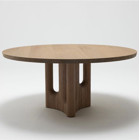 Nin dining table - Delcourt Collection Minimal Chairs, Christophe Delcourt, Round Pedestal Dining Table, Round Kitchen Table, Wood Table Design, Entrance Table, Oval Table Dining, Pedestal Dining Table, Mirror Interior