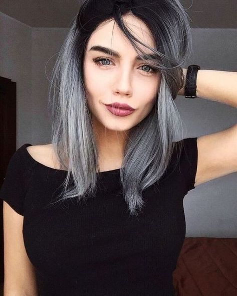 Grey Hair And Makeup, Grey Ombre Hair, Grey Hair Dye, Brown Ombre Hair, Balayage Blonde, Silver Hair Color, Silver Grey Hair, Ombré Hair, Ombre Hair Color