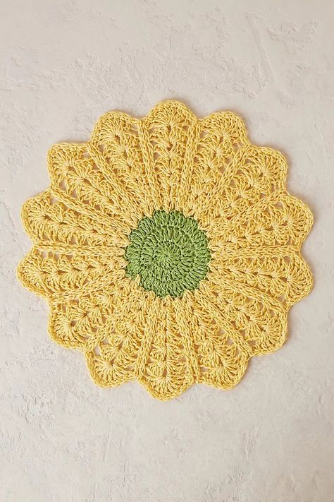 Placemat Crochet, Flower Placemats, Anthropologie Uk, Couture Embroidery, A Breath Of Fresh Air, Green Fits, Summer Projects, Breath Of Fresh Air, Wellness Gifts